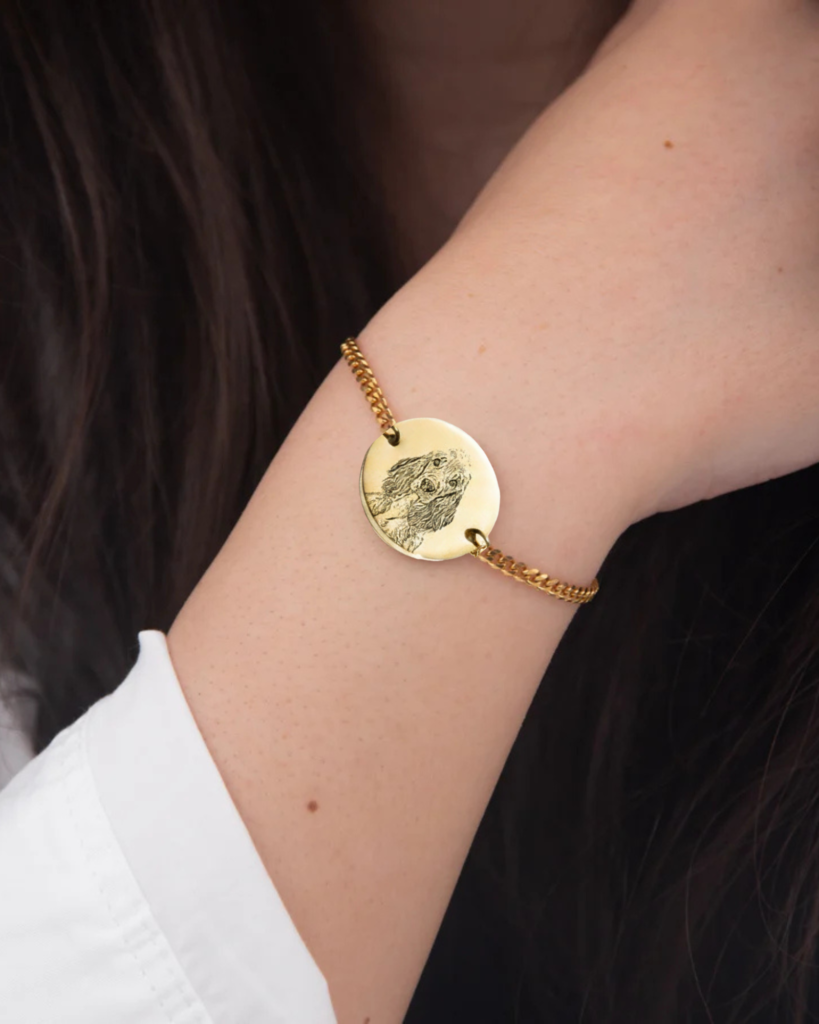 Engraved Portrait Bracelet for Mom pet lovers in gold